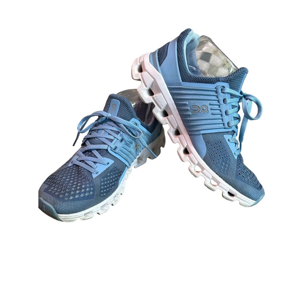 On Clouds Lake/Sky Blue‎ Women's Size 8 Sneakers Cloudswift